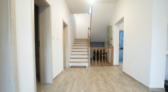 LIVADA AMELY, Book Guesthouse  