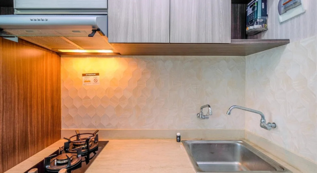 Номер Standard Comfort and Best Deal Studio at Grand Kamala Lagoon Apartment By Travelio