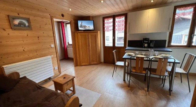 Gentianes 3 Bis - Centre village et proche pistes, Забронировать Отель Ла-Клюза Лыжный курорт на озере Анси, рядом с Плавательный бассейн Aravis