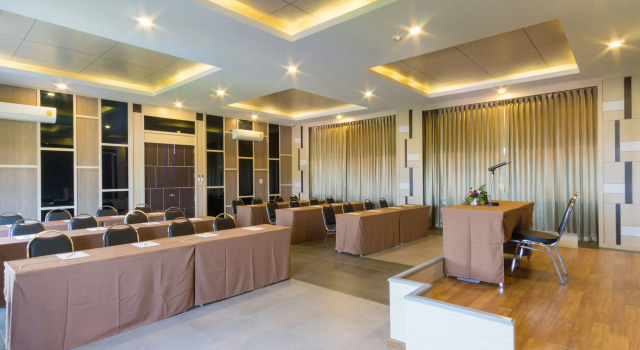 C Cha-am Hotel