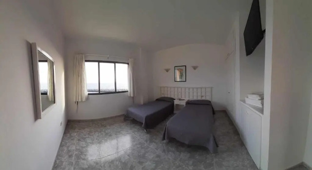 VV 119 en primera línea de mar, Prenota Hotel Hotel a El Hierro con piscina, Piscina