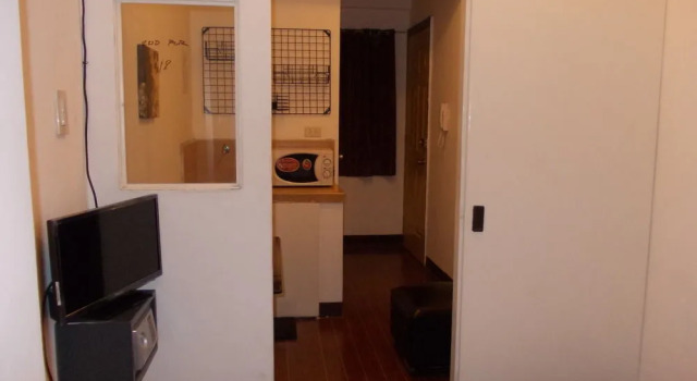 Vaccinated Staff- 858 City Stay Inns Bgc Nuevo, Rezervovat Hotel Makati City 