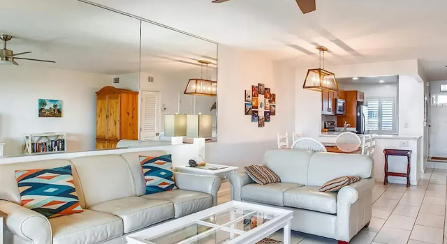 Sun-kissed FL Condo Ocean View Pool Free Tix, Rezerwuj Apartament Hotele w Saint Augustine Area z parkingiem, Parking