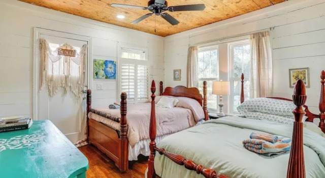 4 Mi to Dinosaur Valley: Rustic Glen Rose Cottage!, 预订 酒店 格伦罗斯 得克萨斯州