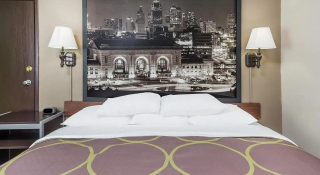 Standard Zimmer Super 8 by Wyndham Warrensburg