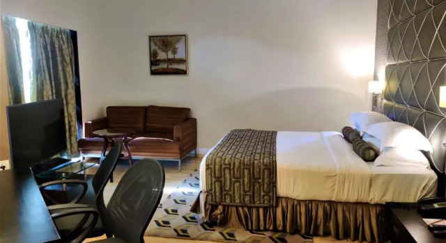 Семейный номер Deluxe Hotel Satkar Residency