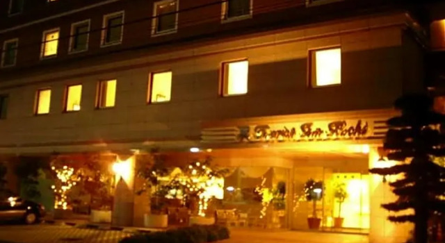 Tourist Inn Kochi / Vacation STAY 27381, Prenota Hotel Kochi 