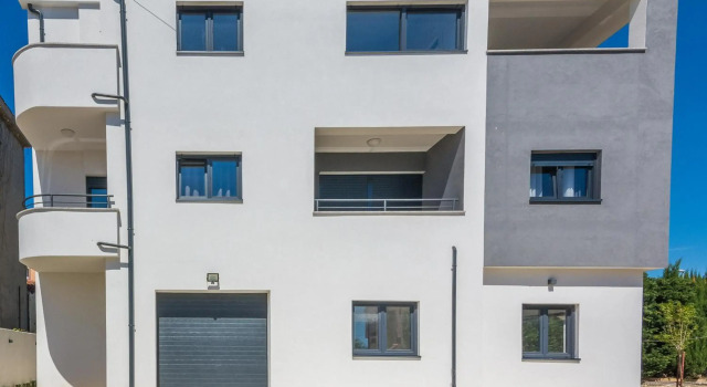 Apartments Maella, Забронировать Апартаменты/квартира Задар Задарская жупания, рядом с Пляж Мали Милни