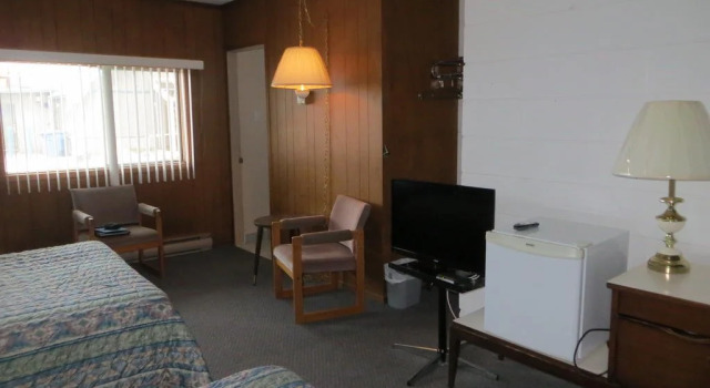 Trapper's Choice Inn & Restaurant, Rezervovat Hotel Parry Sound Ontario, poblíž Chippewa III