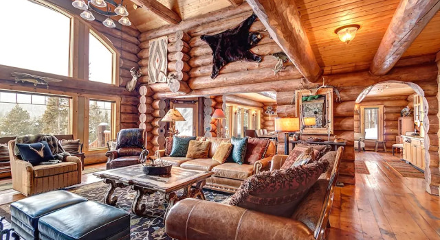 #1686 Custom Built Log Cabin - Indiana Creek Lodge - True Gem With Log Cabin Ambiance!, Rezerwuj Hotel Hotele w Vail Ski z parkingiem, Parking