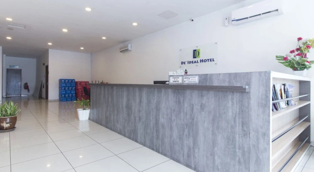 OYO 488 De Ideal Hotel