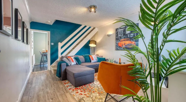 CAPRI 13 SA - Contemporary 2 bedroom house with free parking, Close to M1 & Loughborough University, Free Wifi - Ask for contractor rates!, Rezervați Hotel Loughborough Leicestershire