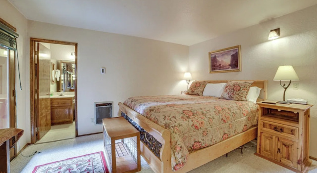 Апартаменты Mammoth Lakes Condo: Walk to Village & Gondola