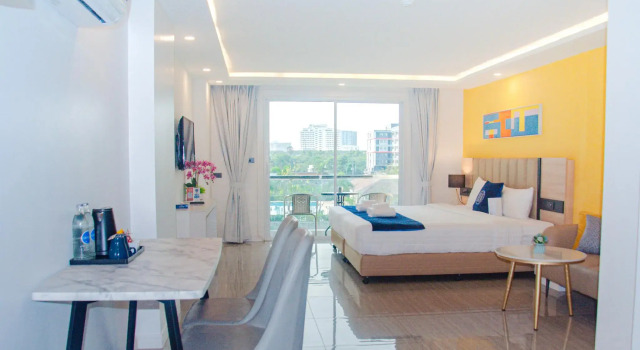 Ht9 Hotel