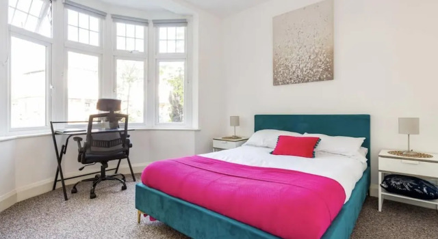 Beautiful 1-bed Apartment With Garden in London, Varaa Huoneisto Asunnot kohteessa Merseyside, Huoneisto