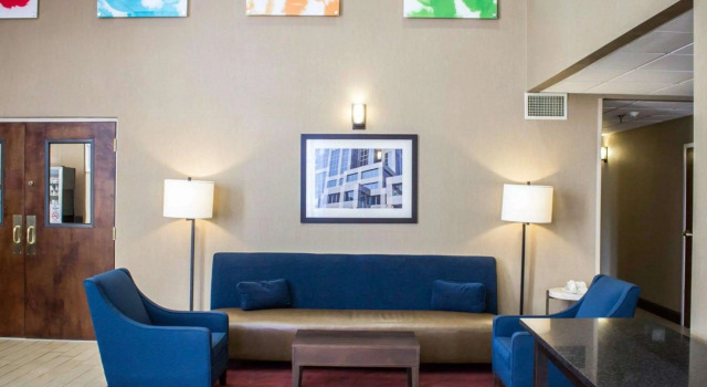 Comfort Inn & Suites Fuquay Varina, Забронировать Отель Отели Фуквэй-Варина с бассейном, Бассейн