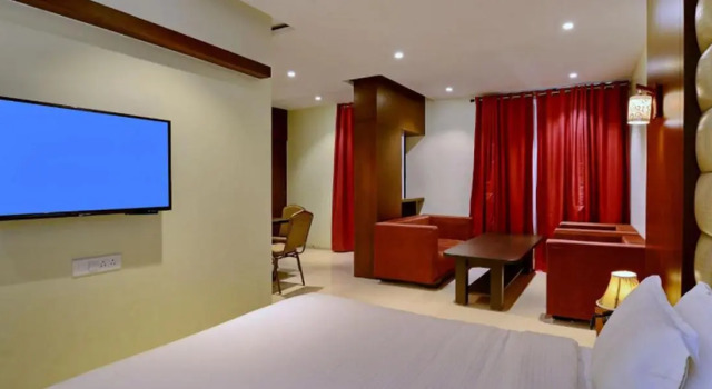 Люкс Royal Hotel Mahendra
