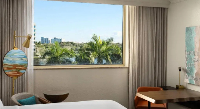 Двухместный номер Standard с видом на озеро Renaissance Fort Lauderdale West Hotel
