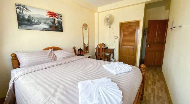 Kavil Guesthouse, Забронировать Гостевой дом Гостевые дома Чиангмай, рядом с Wat Pan Tao, Гостевой дом