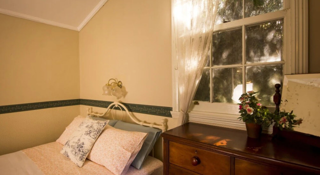 Spetts Cottage, Book Feriehus Hoteller i Walhalla med parkering, Parkering