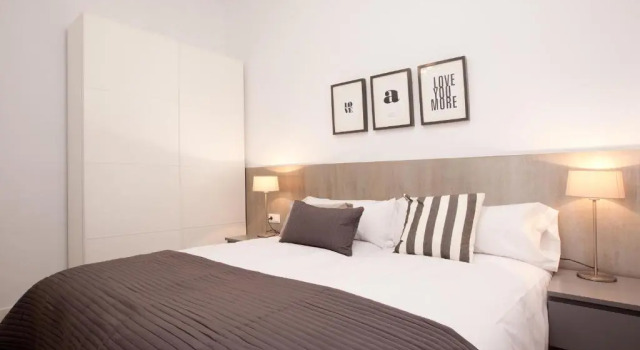 Апартаменты Цокольный этаж c 1 комнатой Click&Flat Seneca Suites