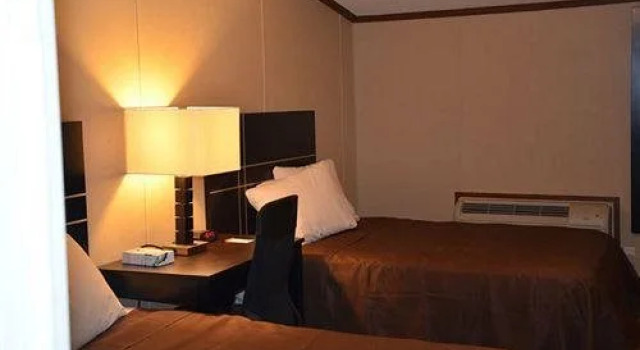 Dilley Lodge