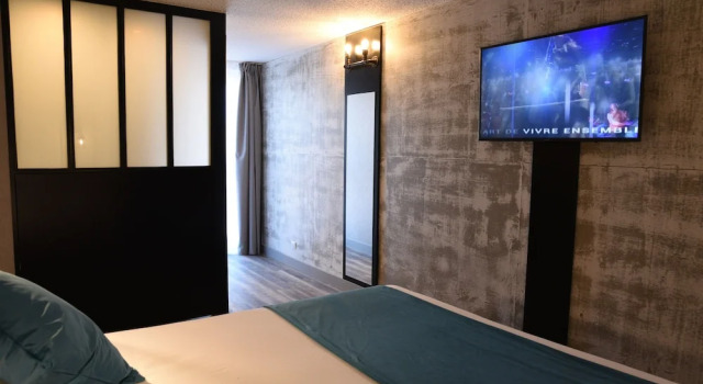 Трёхместный номер Standard The Originals Boutique, Hôtel Montélimar
