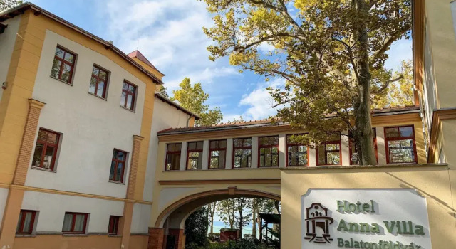 Hotel Anna Villa