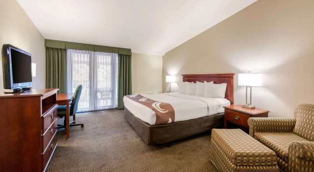 Двухместный номер Standard Quality Inn & Suites Tarpon Springs South