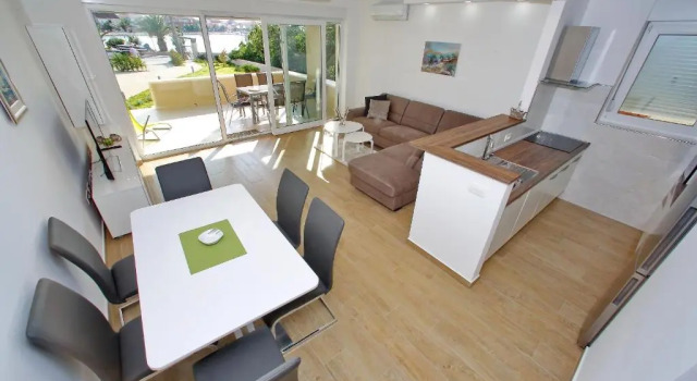 Luxury Apartments SIKIRIC_2 with Fantastic View on the sea, Забронировать Апартаменты/квартира Отели Задарской жупания с бассейном, рядом с Пляж Старенице, Бассейн