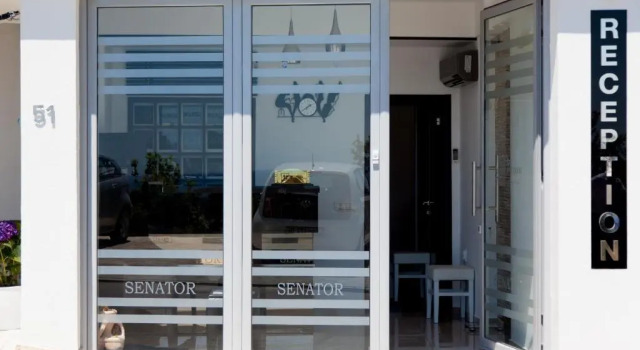 Hotel Senator