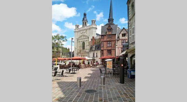 L’escapade : maison centre-ville avec cour, Rezerwuj Hotel Saumur 