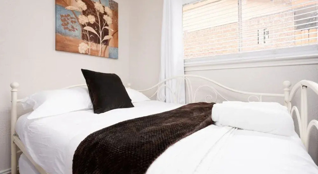 Lovely 3-bed House Perfect for Groups or Families, Rezerwuj Apartament San Antonio Bexar County