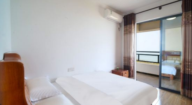 Люкс с 2 комнатами с балконом и с видом на море Huandao Jia ▪ Oriental Sea View Vacation Stay (Haidongfang Branch)