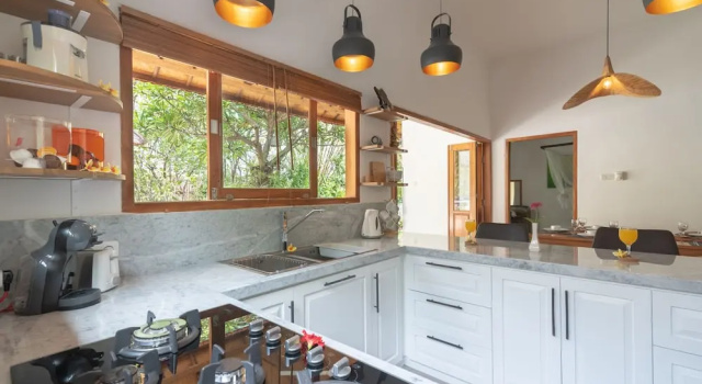 Вилла Deluxe с 3 комнатами Villa Udara Lovina, Kalibukbuk