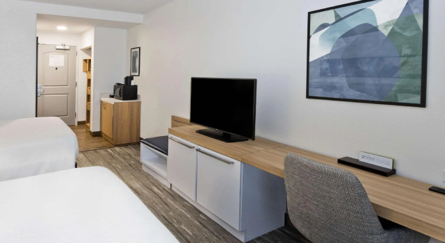 Четырёхместный номер Standard Hilton Garden Inn Birmingham SE/Liberty Park