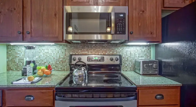 Soaring Eagle #110: 2 Bedrooms, 2 Full Baths: Slope Side, Buchen Sie Ferienwohnung Snowshoe West Virginia