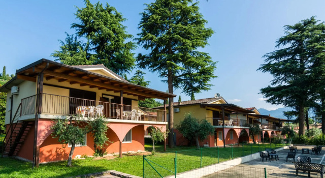 Serene Apartment in Manerba Del Garda with Pool