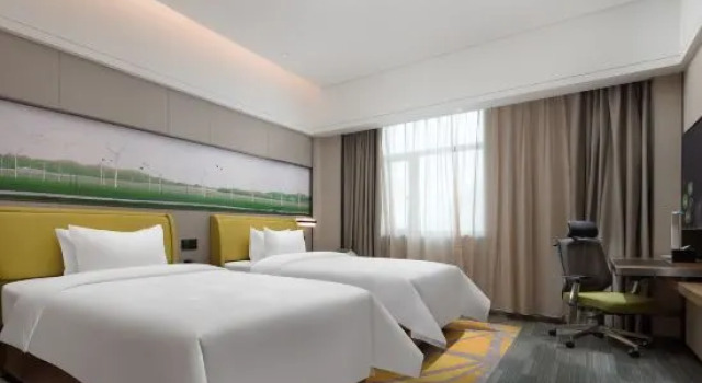 Семейный люкс Hampton by Hilton Urumqi International Airport