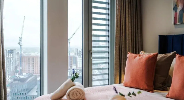 96 Greengate, Забронировать Вилла Коттеджи Манчестера, рядом с Церковь Св. Анны, Коттедж