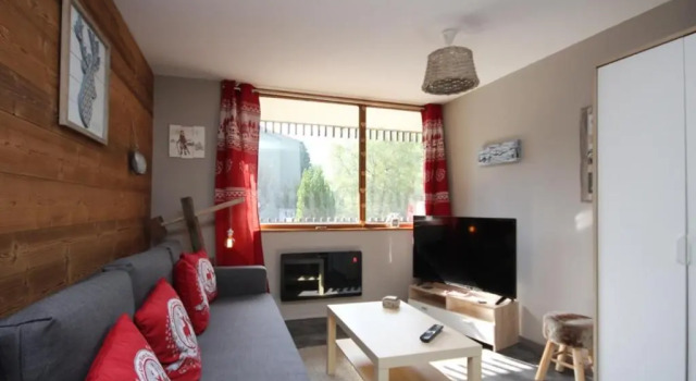 Appartement Mont-Dore, 2 pièces, 4 personnes - FR-1-608-135, Prenota Appartamento Hotel a Alvernia con parcheggio, Parcheggio