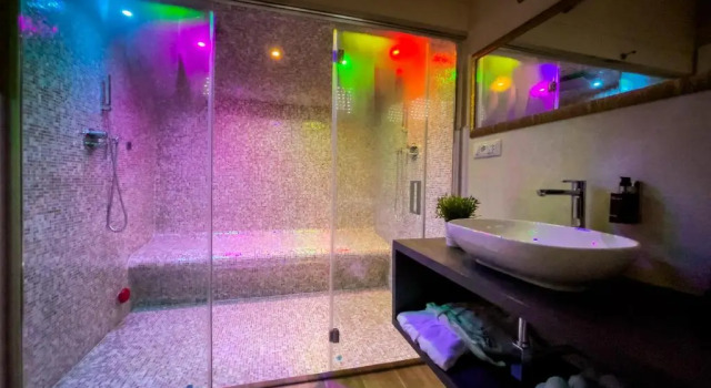 Люкс 4 Star Suite SPA - Self Check-In