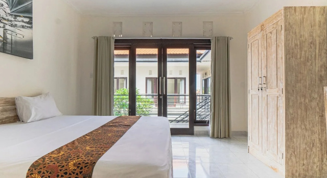 Двухместный номер Standard с балконом Azalea Homestay & Villa