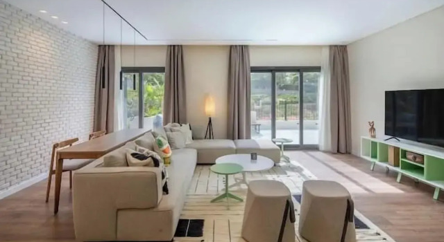 Коттедж Rivera 2bedroom with Garden Eastown near EDNC Mall