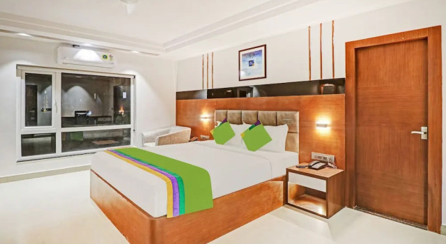 Двухместный номер Deluxe Treebo Emora Grand - Near Bangalore Airport