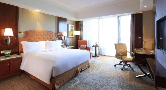 Двухместный семейный номер Standard с балконом DoubleTree by Hilton Ningbo - Chunxiao