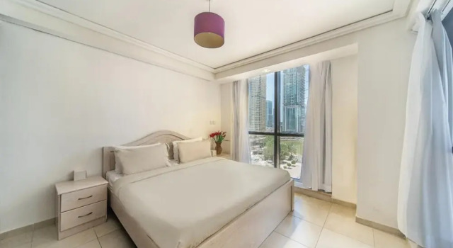 Cozy Modern JLT Flat Next to Metro, Забронировать Отель Отели Эмирата Дубая с парковкой, рядом с Остановка трамвая Marina Towers, Парковка