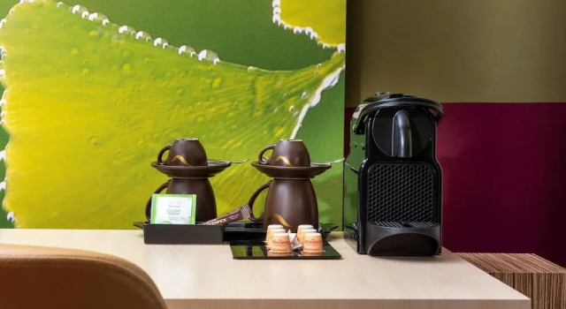 Двухместный полулюкс Mövenpick Hotel Frankfurt City Messe