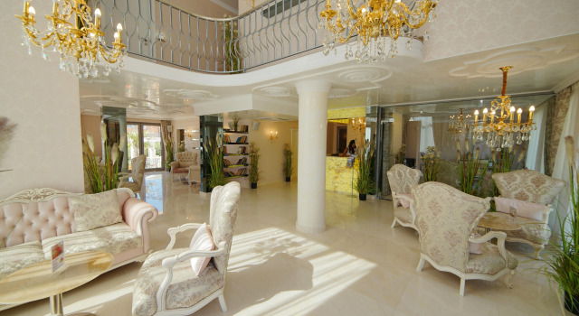 Harmony Suites 10, 20 Saint Vlas