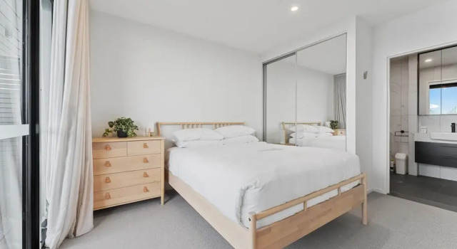 Апартаменты Perfect Location 1-bed With Balcony, BBQ & Parking